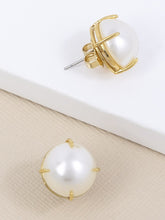 Pearl Studs