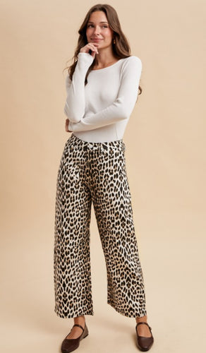 Laura Leopard Jean